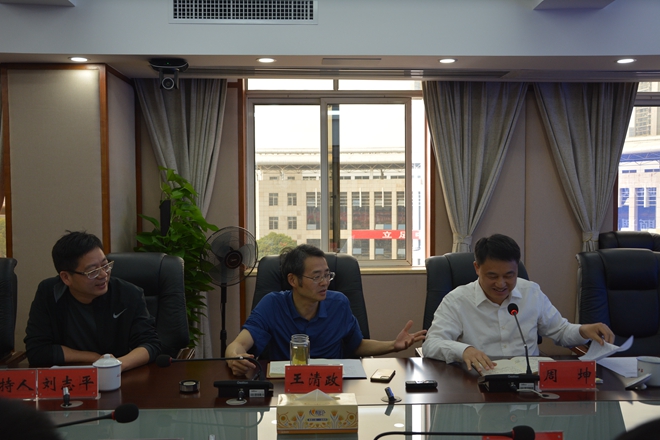 畅通菜篮子周边交通 全力保障市场开业2