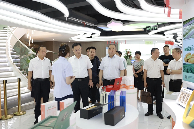红星实业集团深入甘肃,共绘“湘商进陇、甘味入湘”新蓝图02.jpg