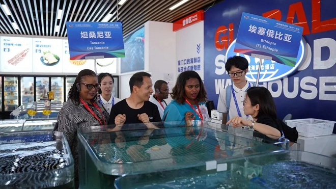 非洲国家城市代表团莅临红星考察交流04.jpg